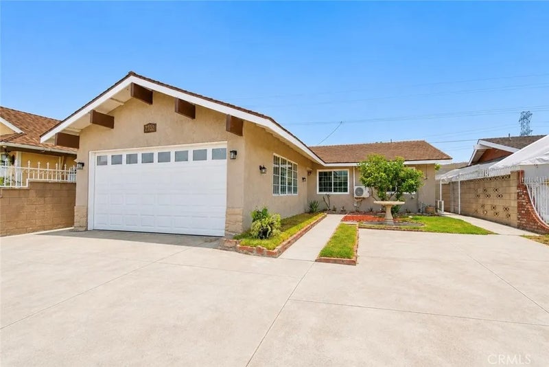 2332 Silverbay
