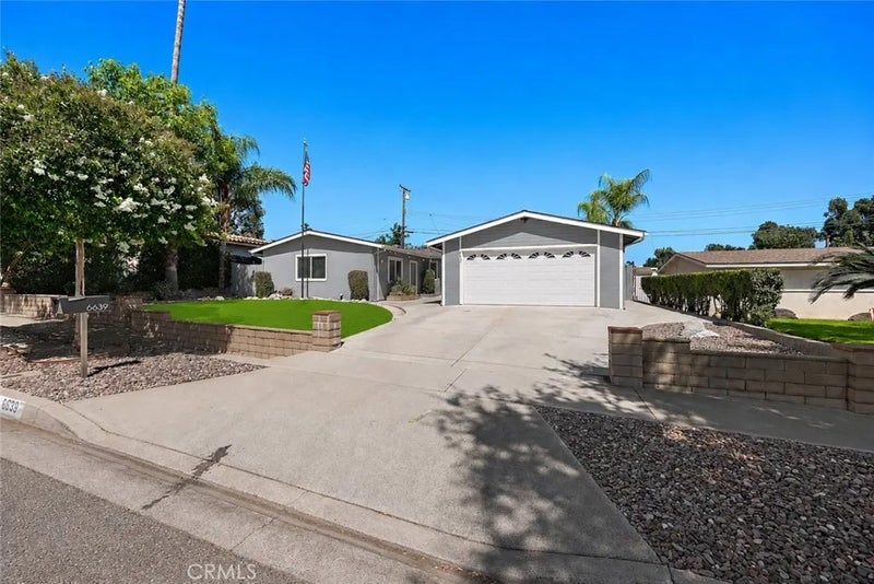 6639 Eastwood