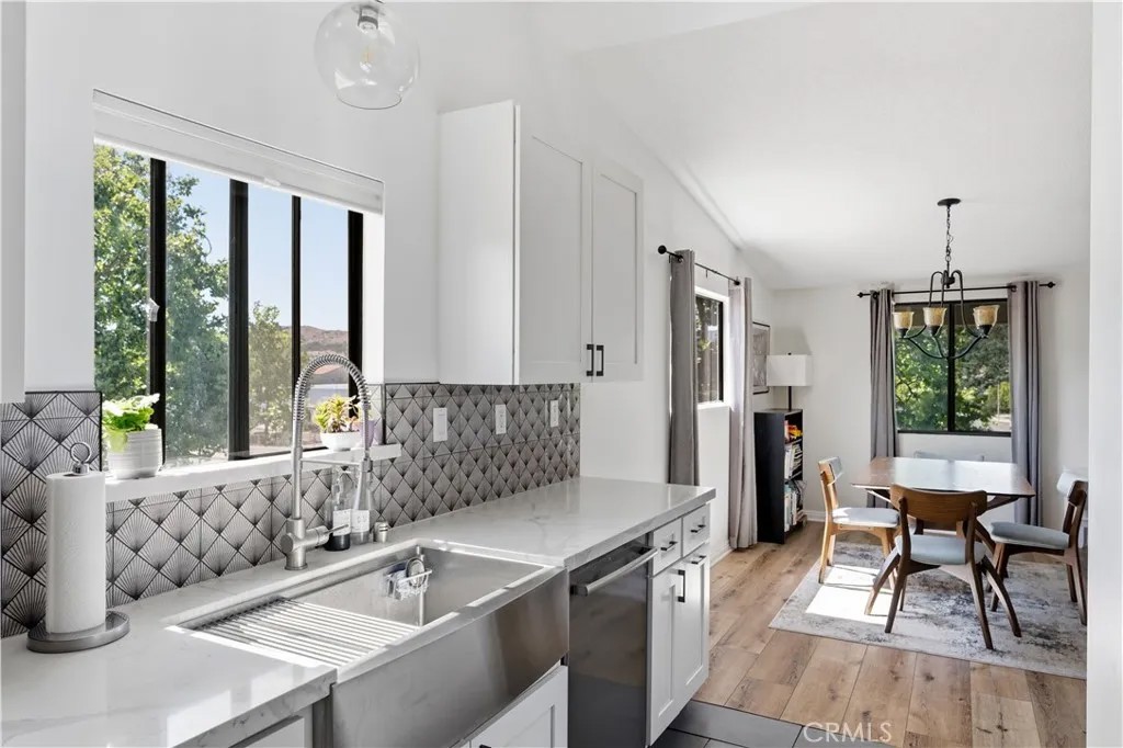 29123 Thousand Oaks C