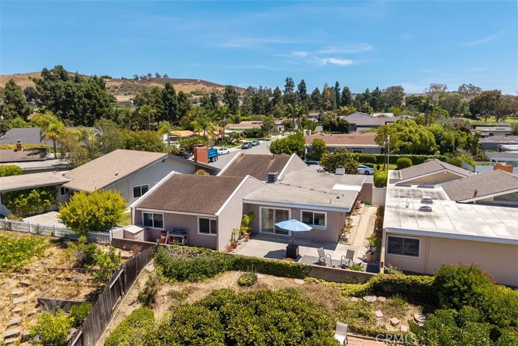 5231 Hiram Lane
