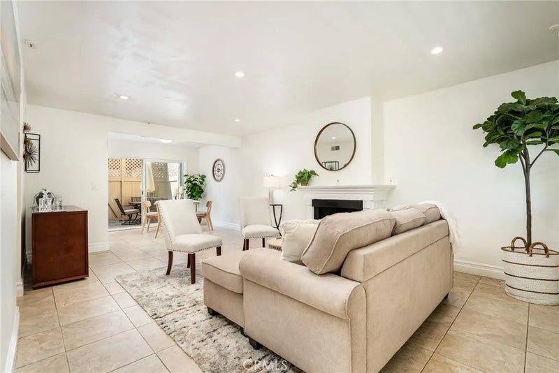 12 Latitude Court