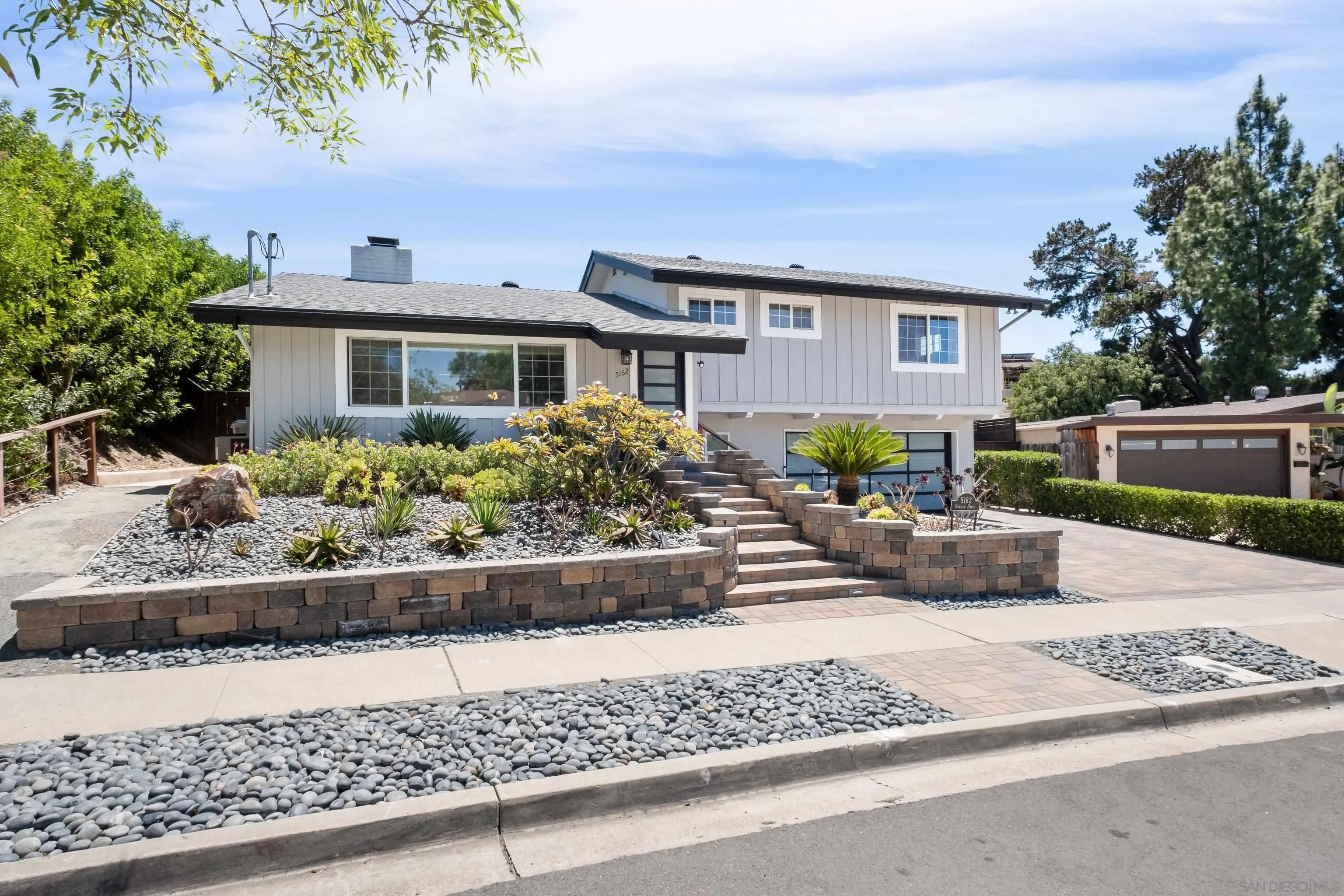 5162 Dorman Dr
