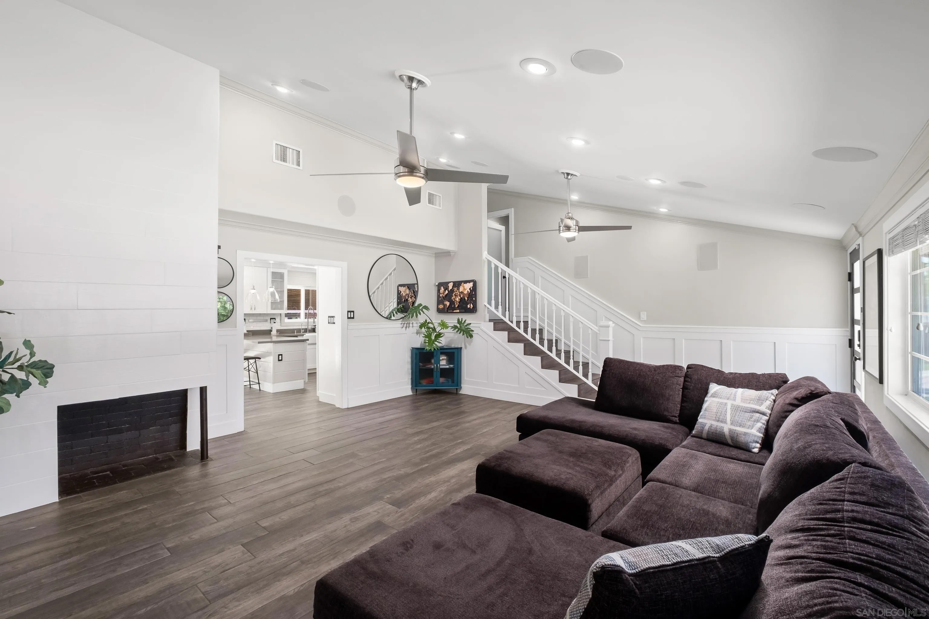 5162 Dorman Dr
