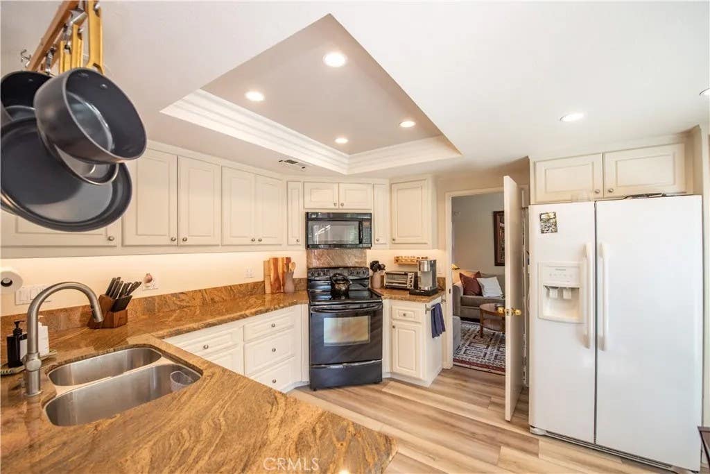 Photo of 2654 Seacrest Court, Vista, CA 92081 (MLS # ND26129758)