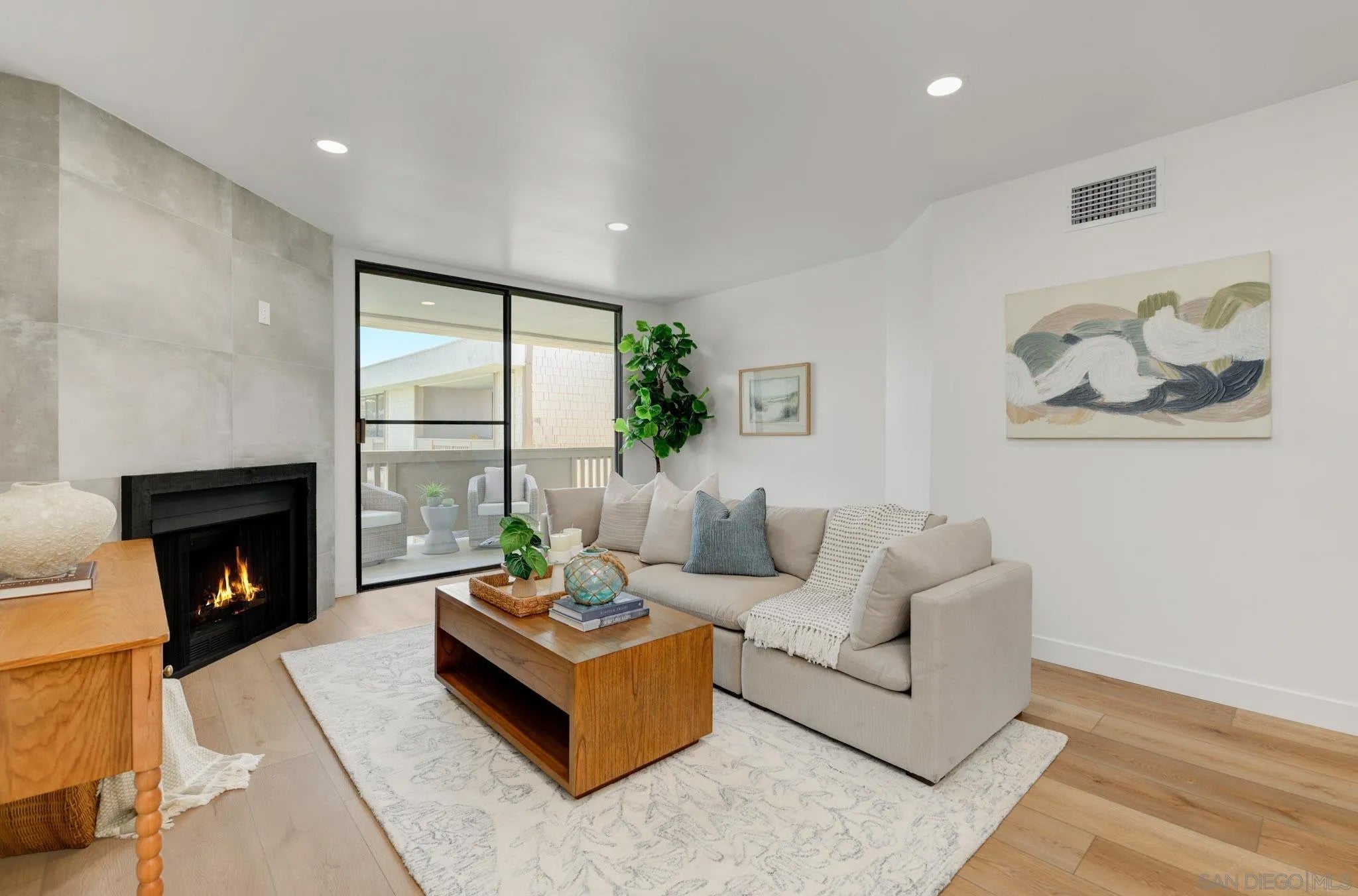 3098 Rue Dorleans 315