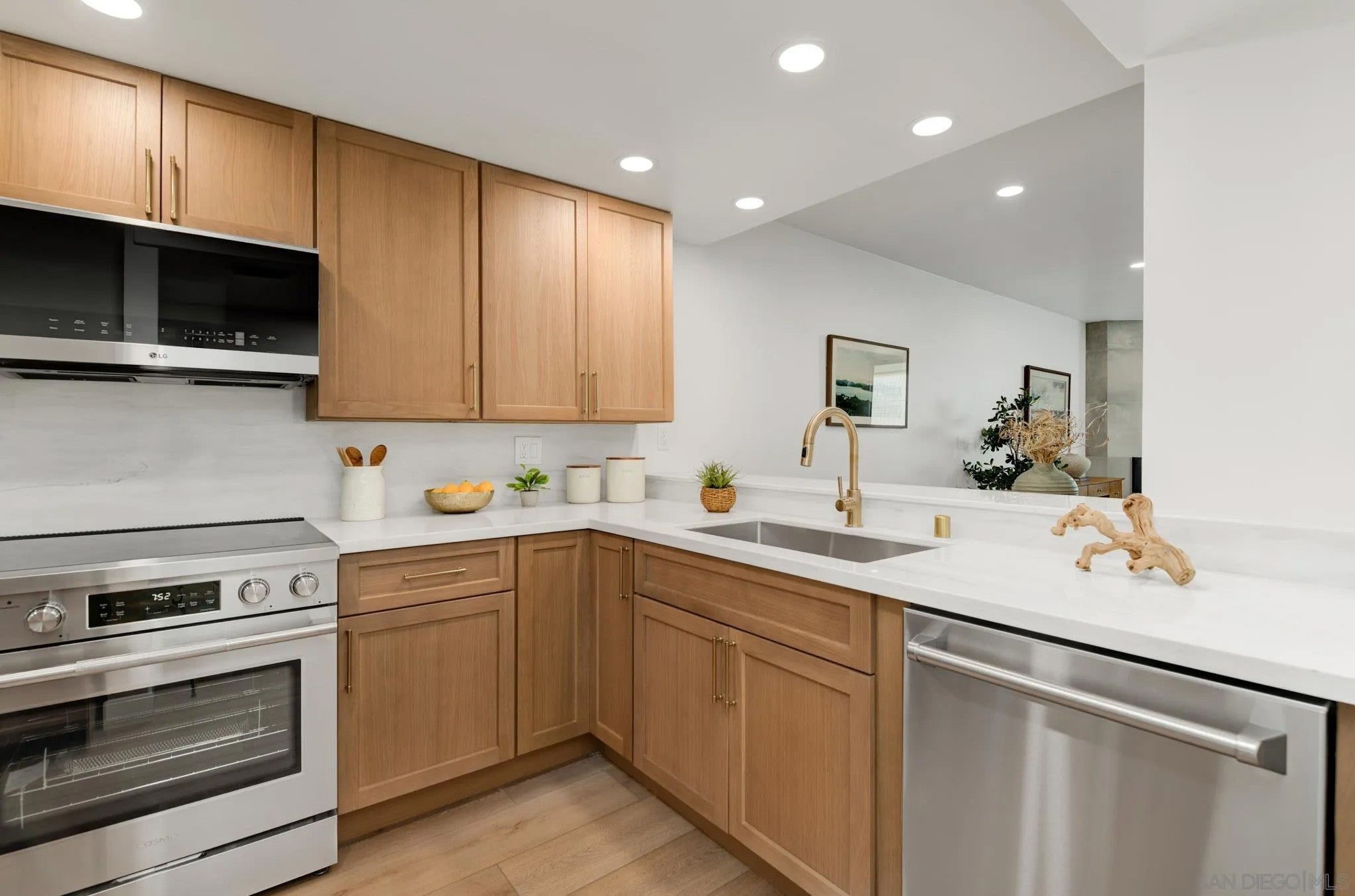 3098 Rue Dorleans 315