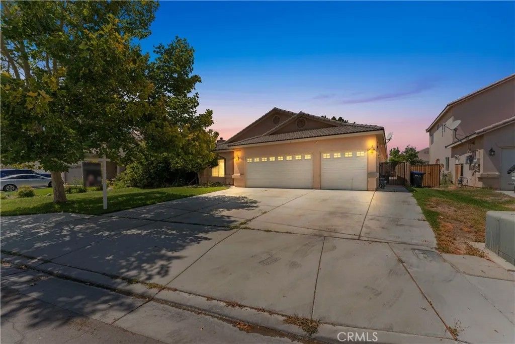 Photo of 44149 Westridge Drive, Lancaster, CA 93536 (MLS # SR26000780)