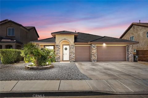 Photo of 14926 Onyx Rd, Victorville, CA 92394 (MLS # HD25245665)