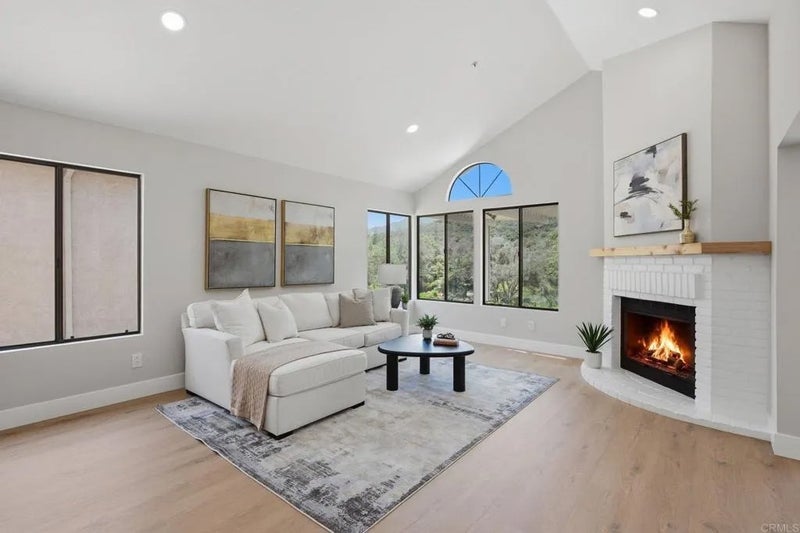 2262 Vista Valley Lane