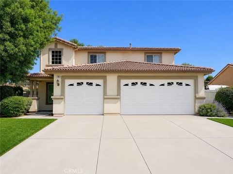 Photo of 7867 La Monica ST, Highlands, CA 92346 (MLS # IG26087338)
