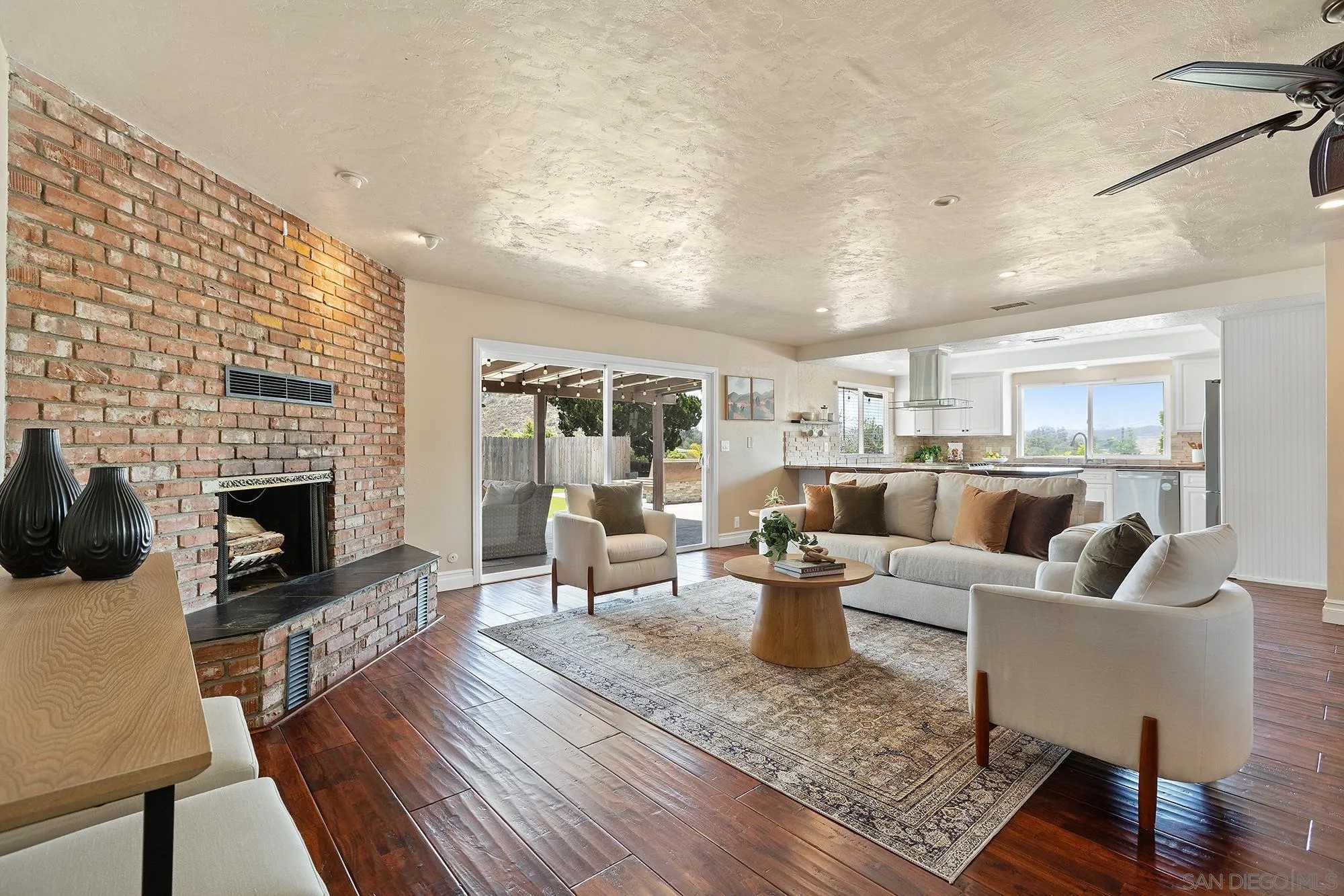 14505 Victoria Estates