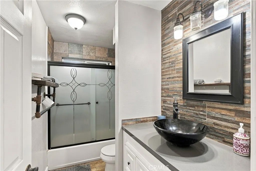 1327 San Miguel