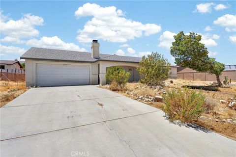 Photo of 58705 Natoma TRL, Yucca Valley, CA 92284 (MLS # IV26142223)