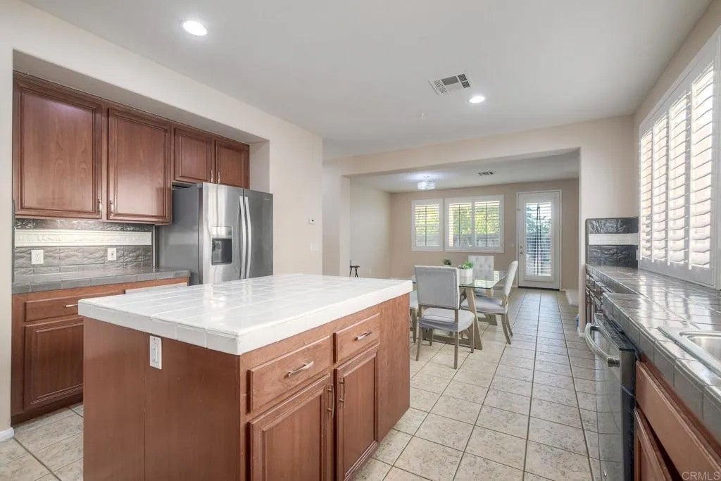 690 Jay Court