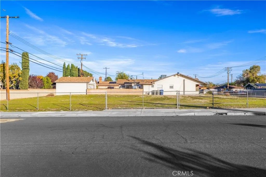 Photo of 0 50th St East, Palmdale, CA 93552 (MLS # SR25271983)