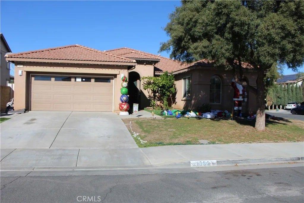 Photo of 1382 Sunset Ave, Perris, CA 92571 (MLS # CV25273723)