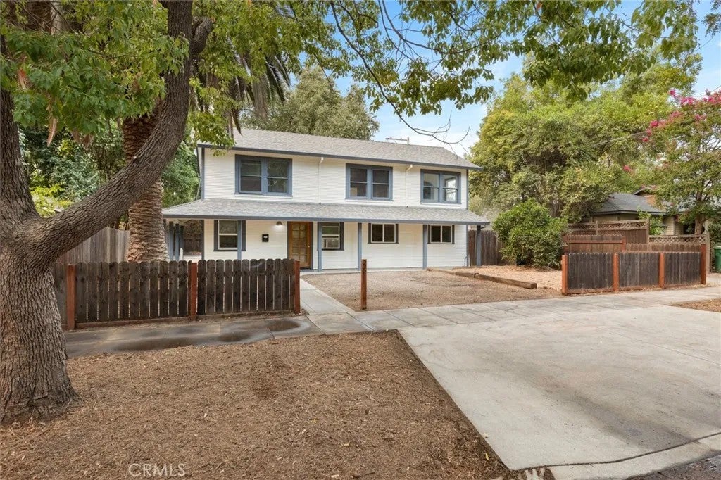 272 E 4th E. Avenue