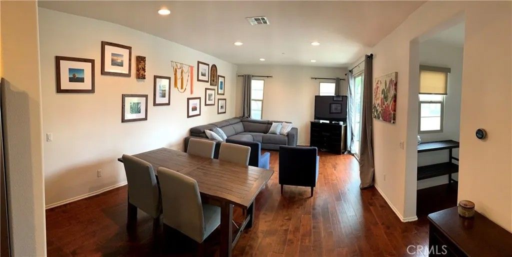 Photo of 684 S Casita Street, Anaheim, CA 92805 (MLS # OC25280119)