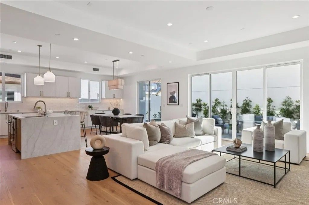 Photo of 1914 Belmont Lane #B, Redondo Beach, CA 90278 (MLS # SB26018730)