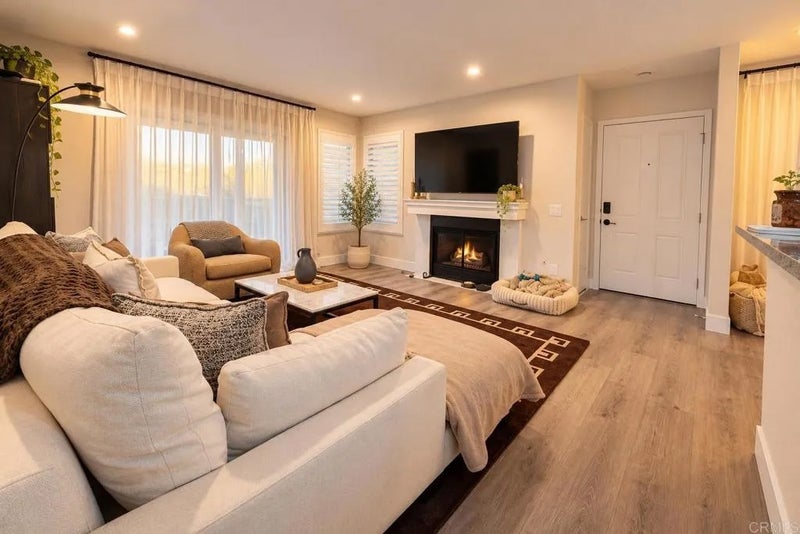 2005 Lakeridge Circle 103