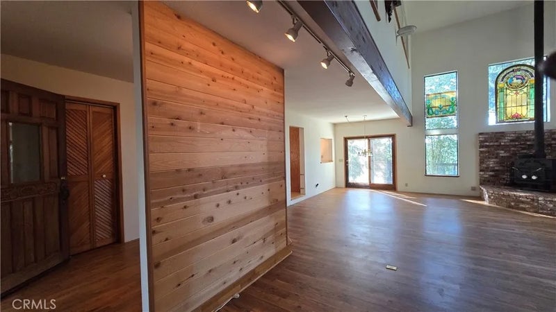 14243 Wycliff