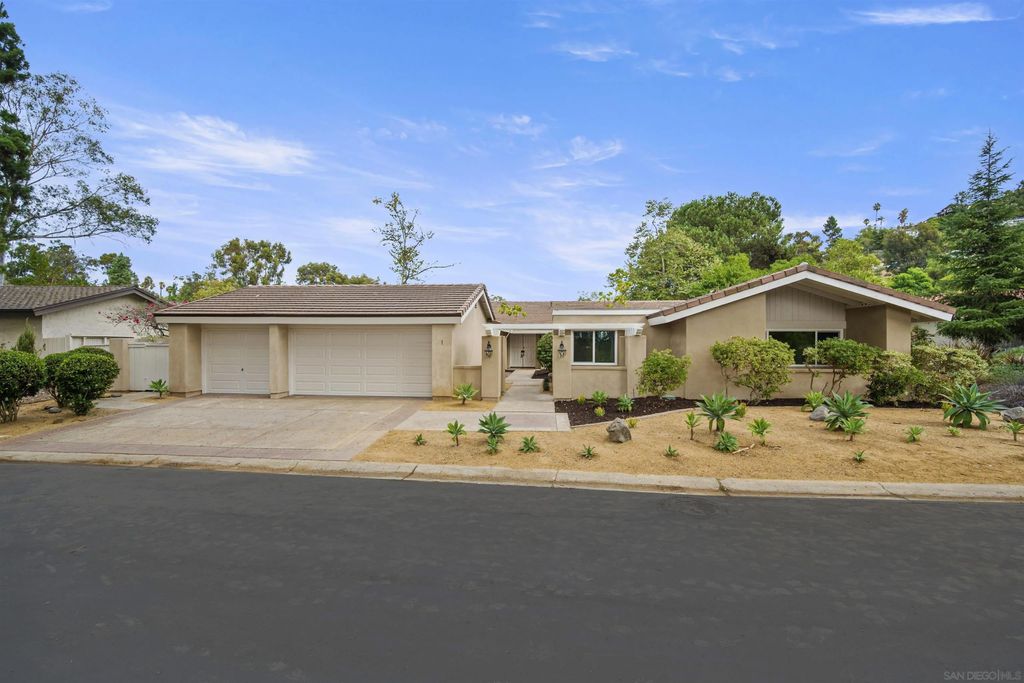 Photo of 1 Lake Helix Dr, La Mesa, CA 91941 (MLS # 250040071)