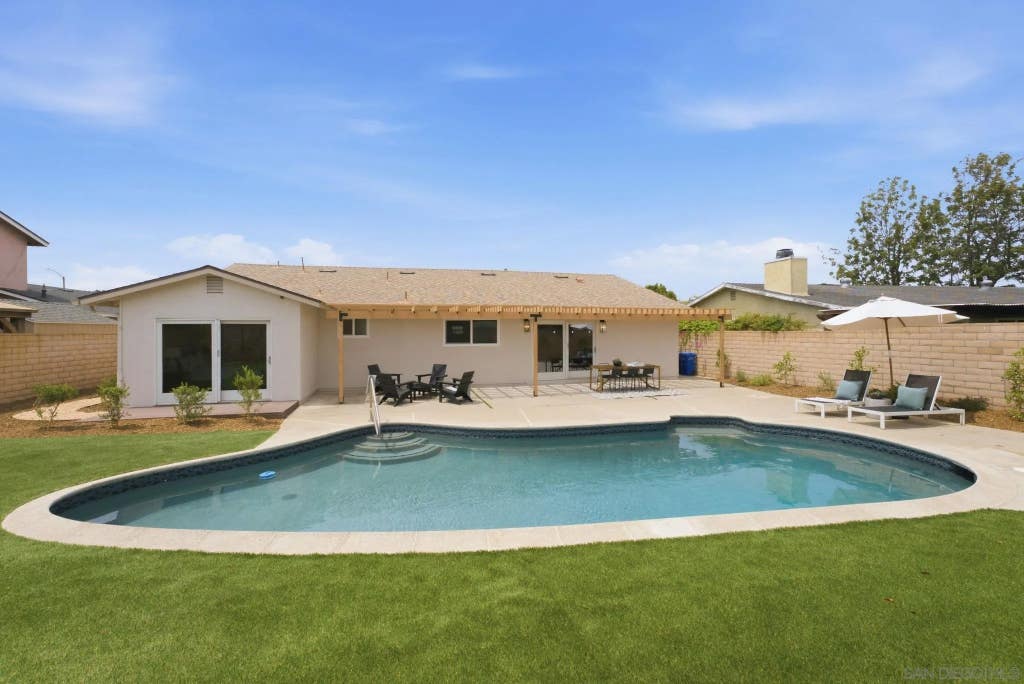 Photo of 3610 Trieste Drive, Carlsbad, CA 92010 (MLS # 260019901)