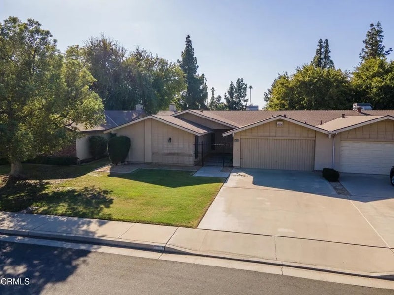 1419 Thunderbird Street