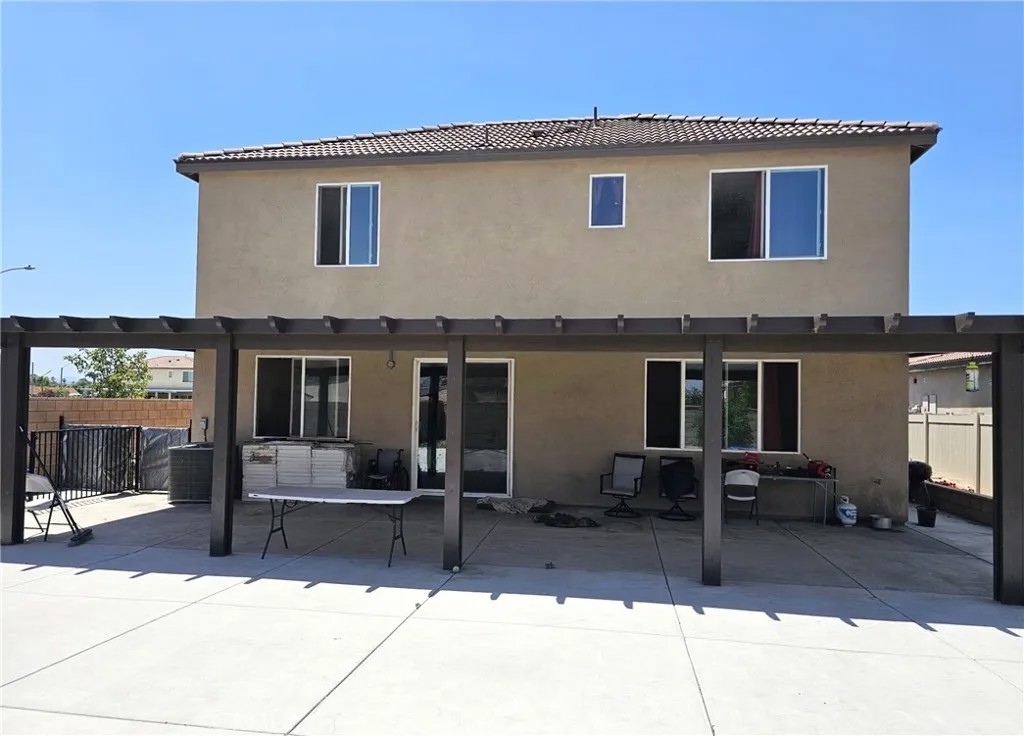 9439 Jurupa