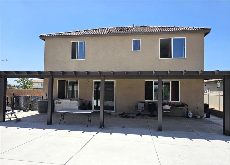 9439 Jurupa