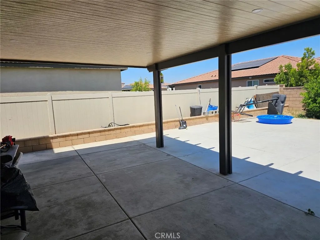 9439 Jurupa