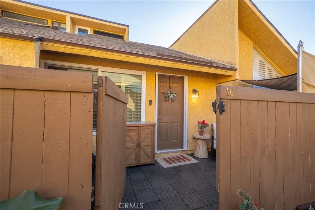 Photo of 435 W 9th Street #A6, Upland, CA 91786 (MLS # CV25272516)