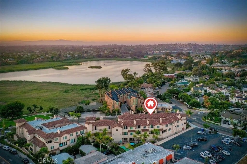 Photo of 543 LAGUNA Drive, Carlsbad, CA 92008 (MLS # OC25164374)