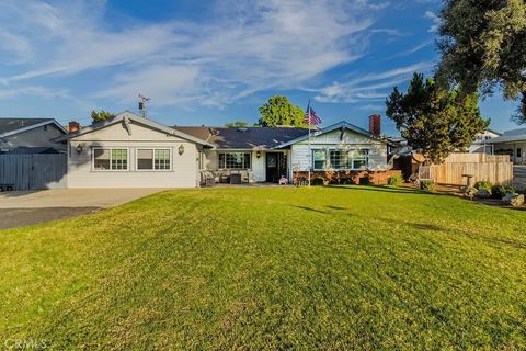 2353 Corona Norco CA 92860
