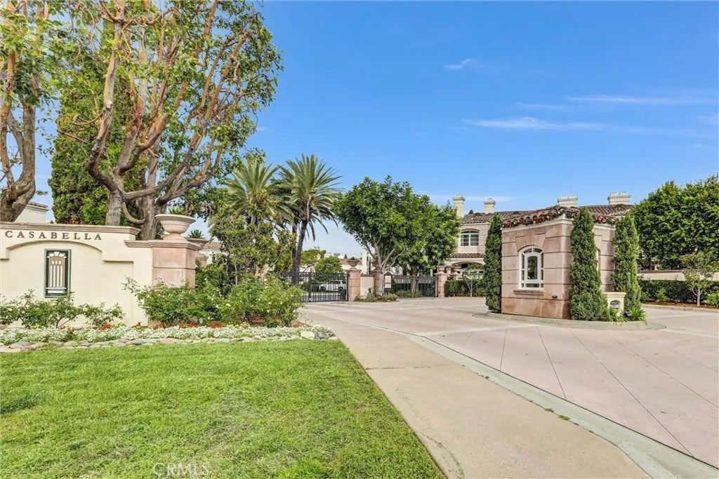 Photo of 5190 Renaissance Ave, San Diego, CA 92122 (MLS # CV25248072)