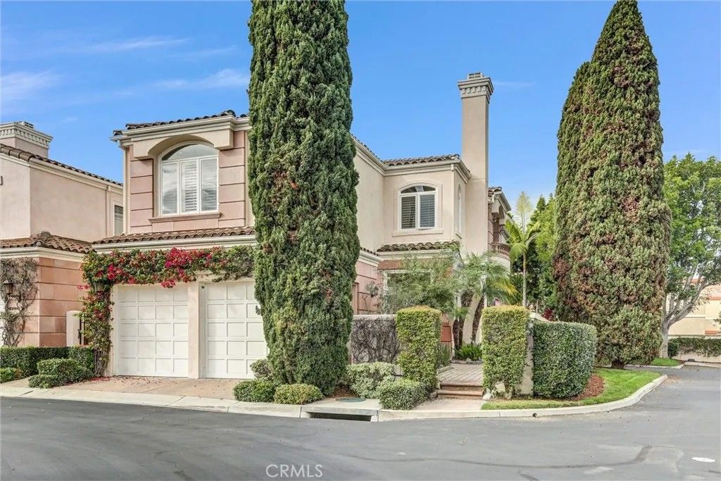 Photo of 5190 Renaissance Ave, San Diego, CA 92122 (MLS # CV25248072)