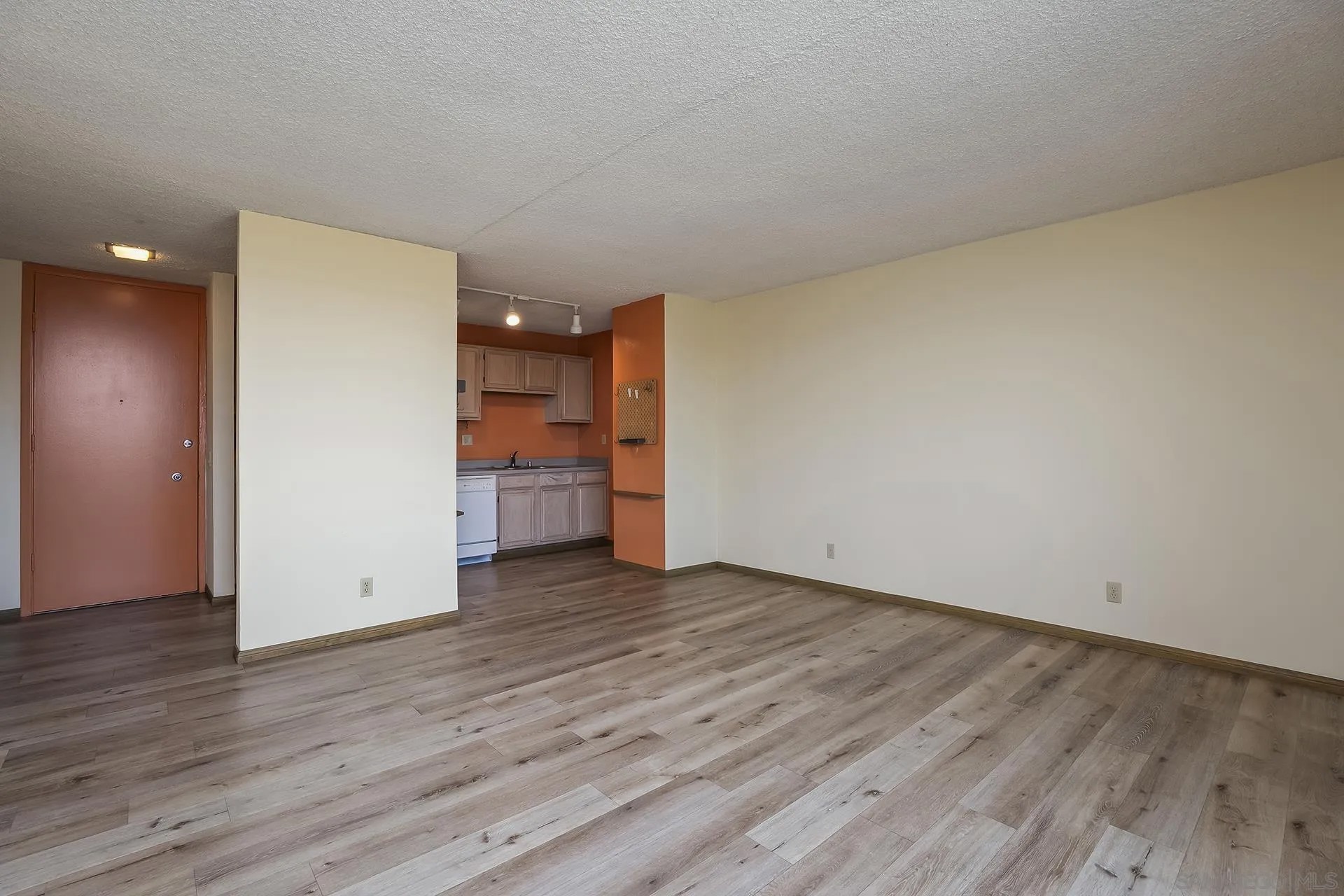 3050 Rue Dorleans 429