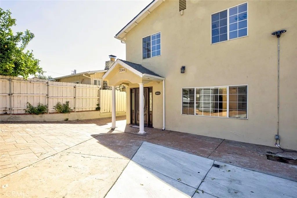 Photo of 7044 Greeley St, Tujunga, CA 91042 (MLS # GD26064775)