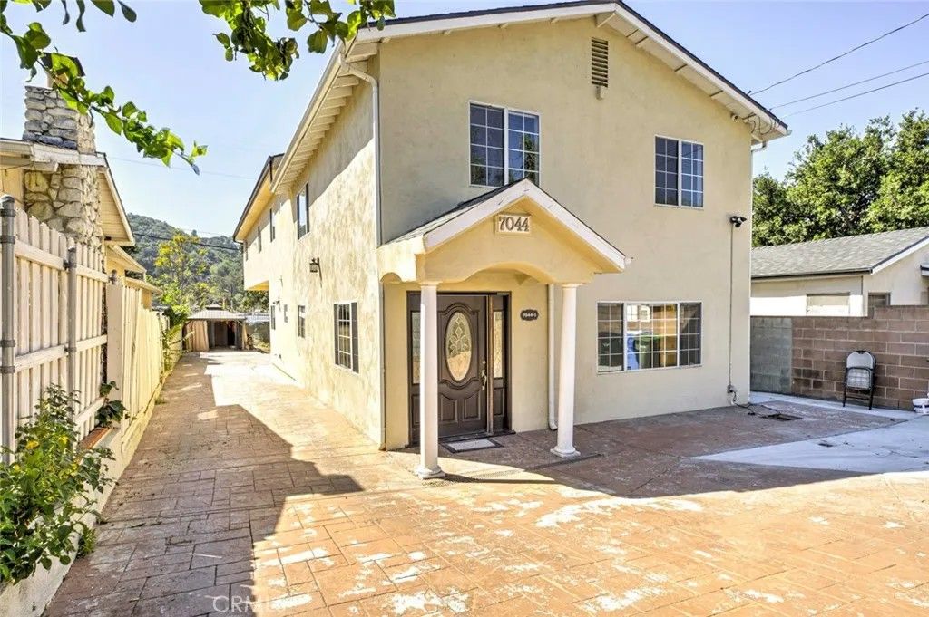 Photo of 7044 Greeley St, Tujunga, CA 91042 (MLS # GD26064775)
