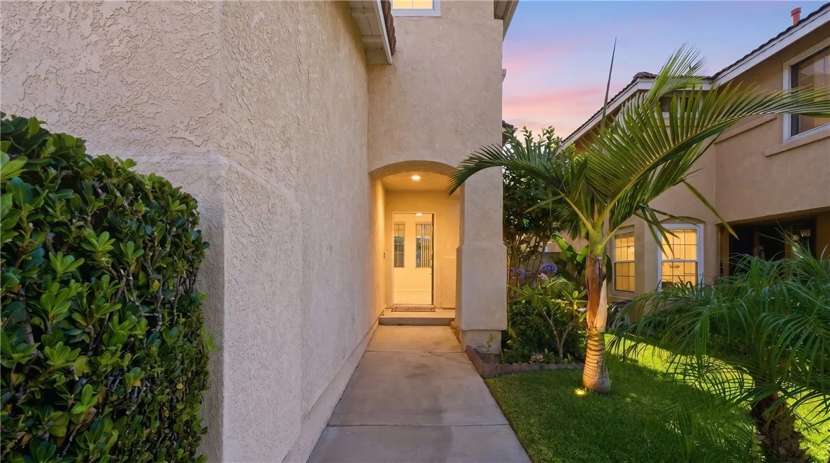 2438 Highland Pines