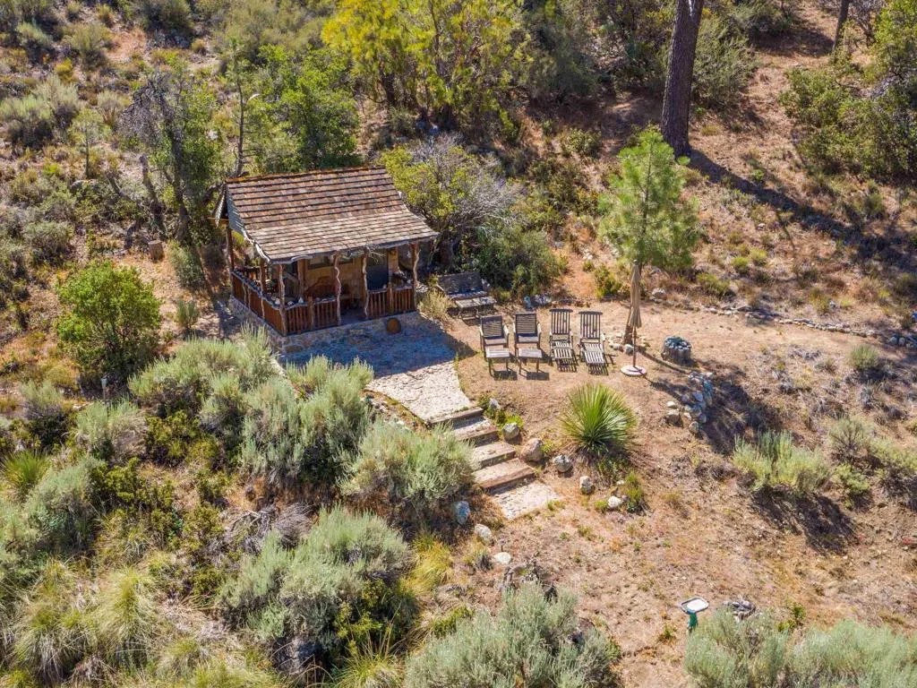 60833 Table Mountain Rd
