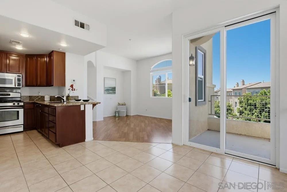 Photo of 550 Almond RD, San Marcos, CA 92078 (MLS # 260016537)