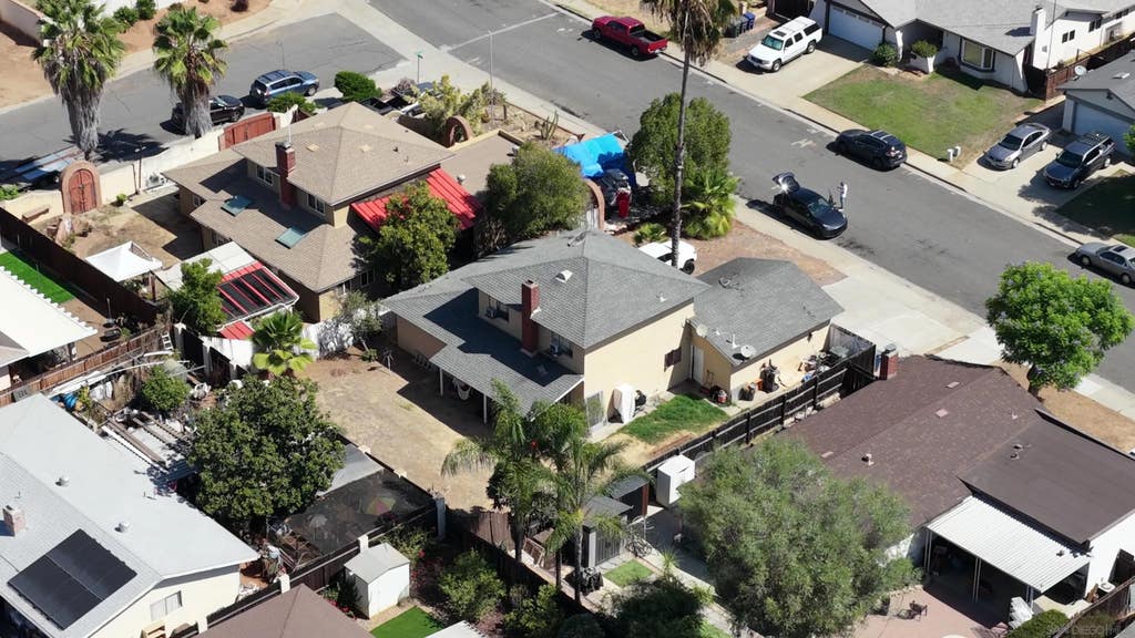 Photo of 1057 Camellia St, Escondido, CA 92027 (MLS # 260020702)