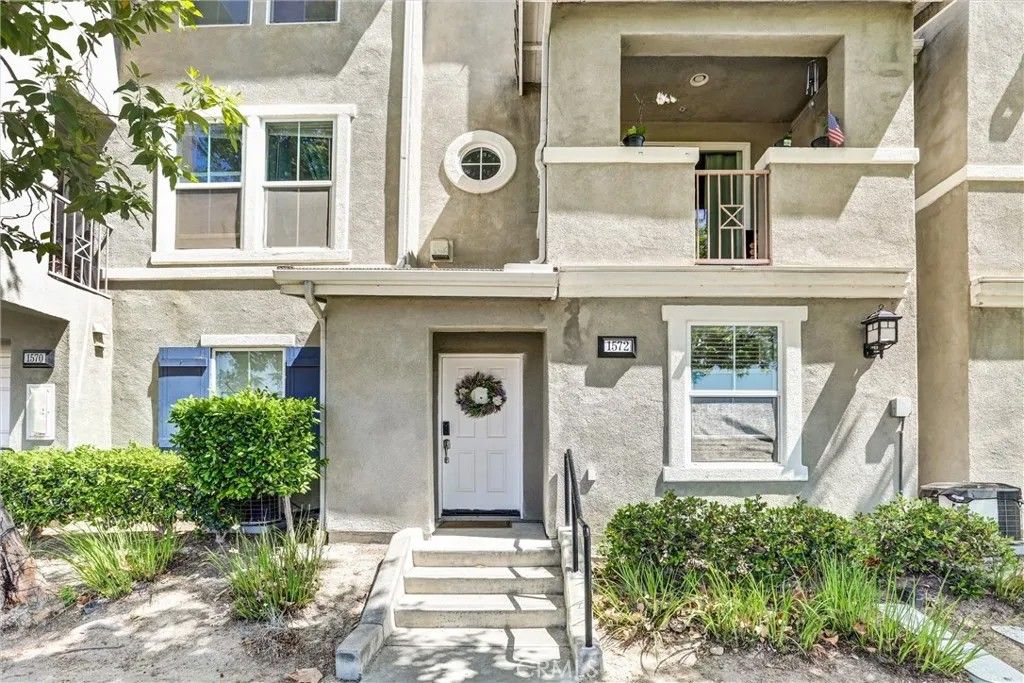 Photo of 1572 Hackberry Pl, Chula Vista, CA 91915 (MLS # SW26088334)