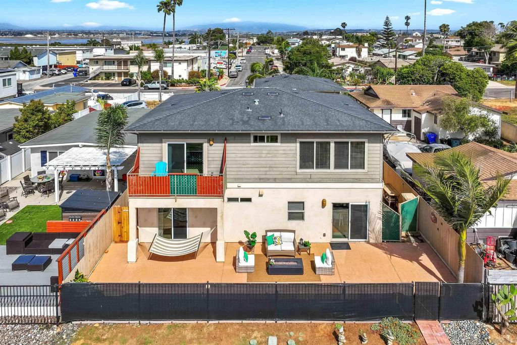 Photo of 404 7th Street, Imperial Beach, CA 91932 (MLS # 260010069)