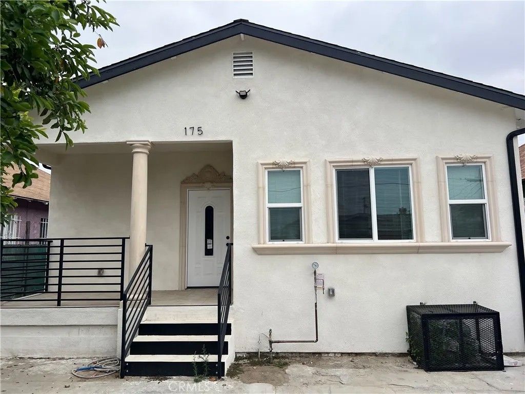 Photo of 175 E 49th ST, Los Angeles, CA 90011 (MLS # IN26113316)