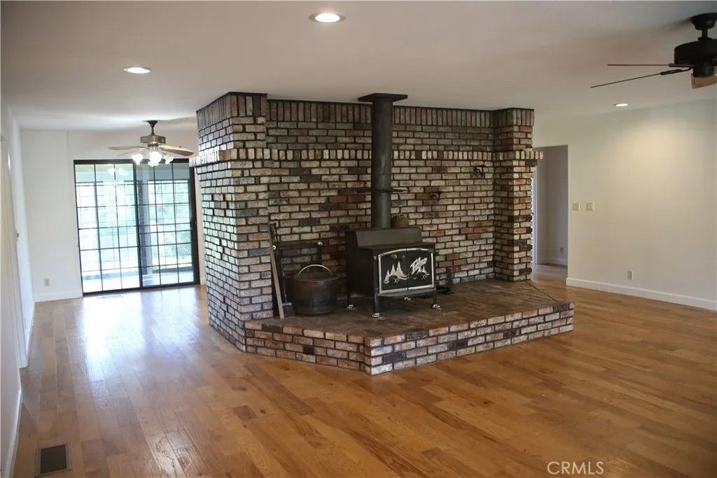 Photo of 5636 E Whitlock Rd, Mariposa, CA 95338 (MLS # MP26093191)