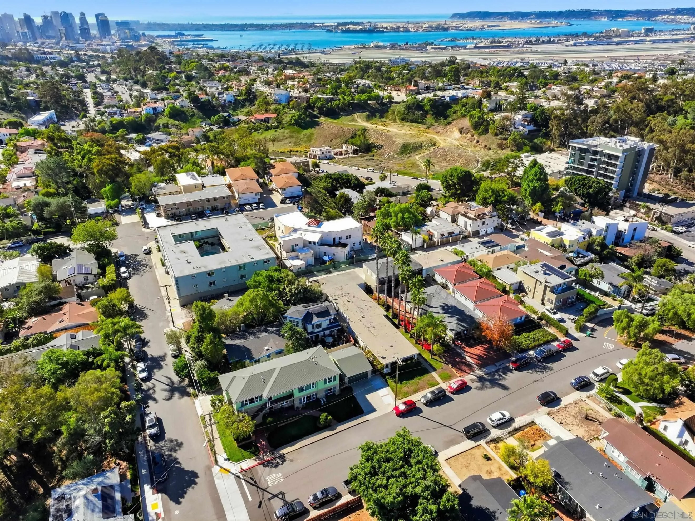 711 W Pennsylvania Avenue