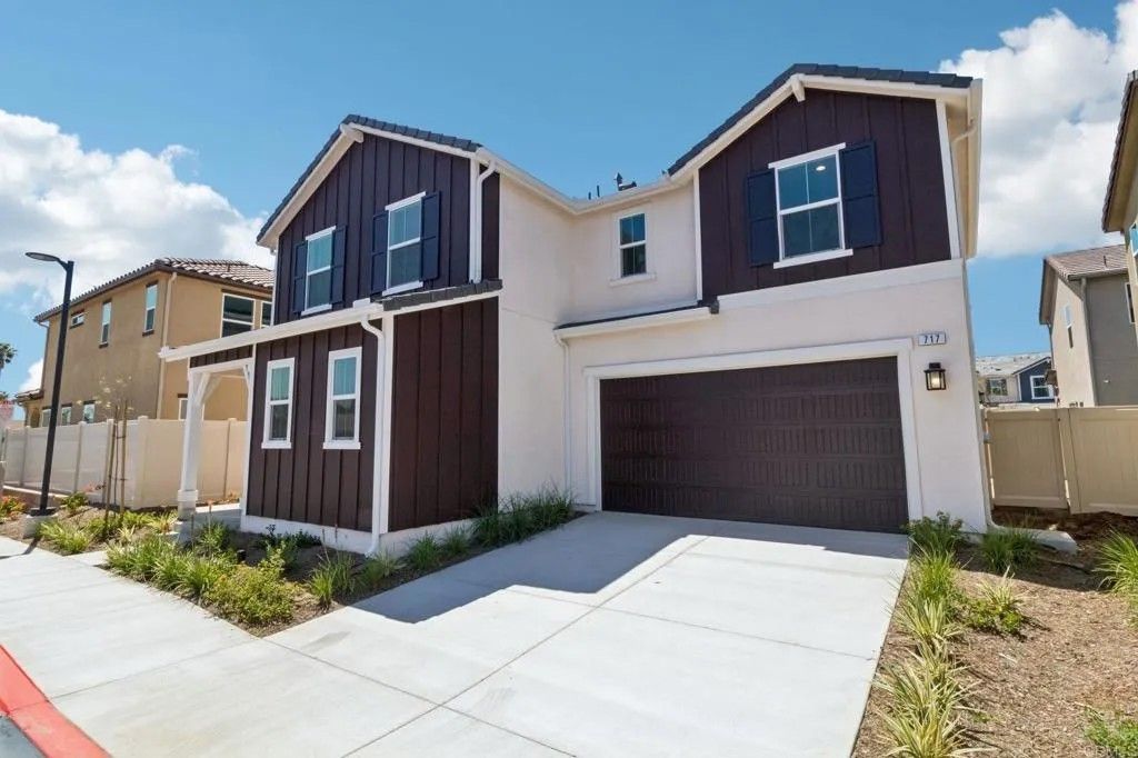 Photo of 717 Kingbird Loop, Oceanside, CA 92058 (MLS # NDP2603245)