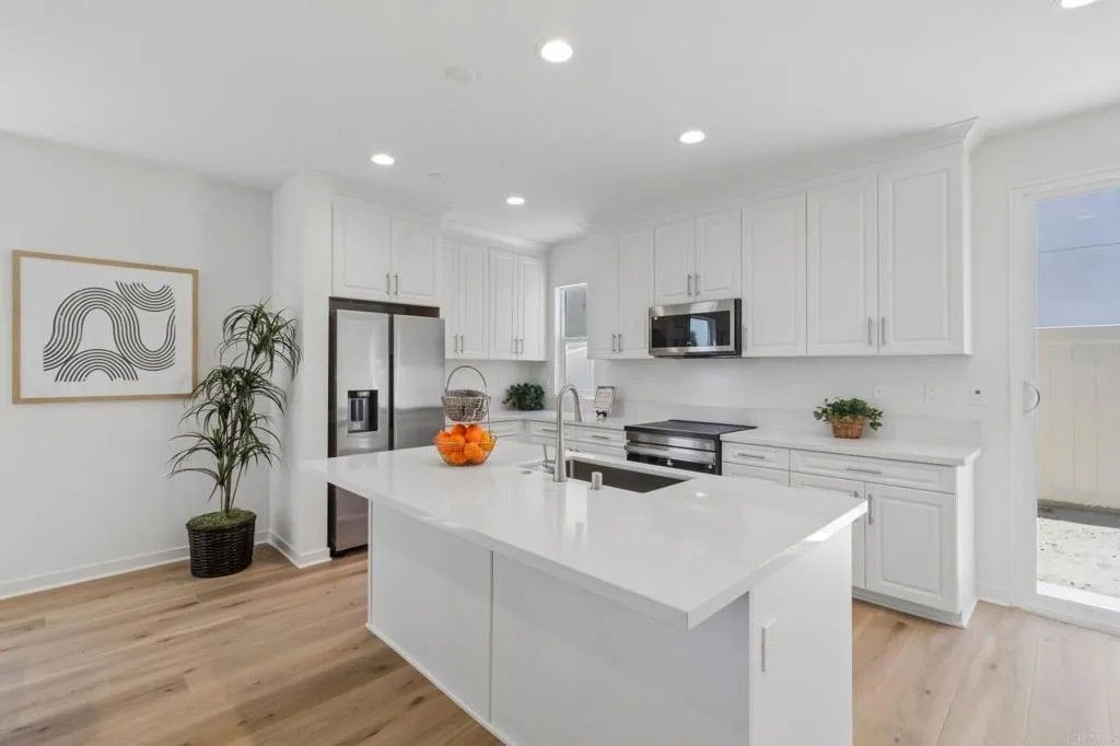 Photo of 717 Kingbird Loop, Oceanside, CA 92058 (MLS # NDP2603245)